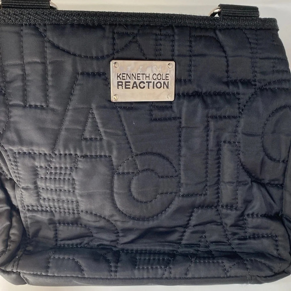 Kenneth Cole Reaction Crossbody Quilted Purse Black Zip Closure Nylon Bag - Picture 3 of 11